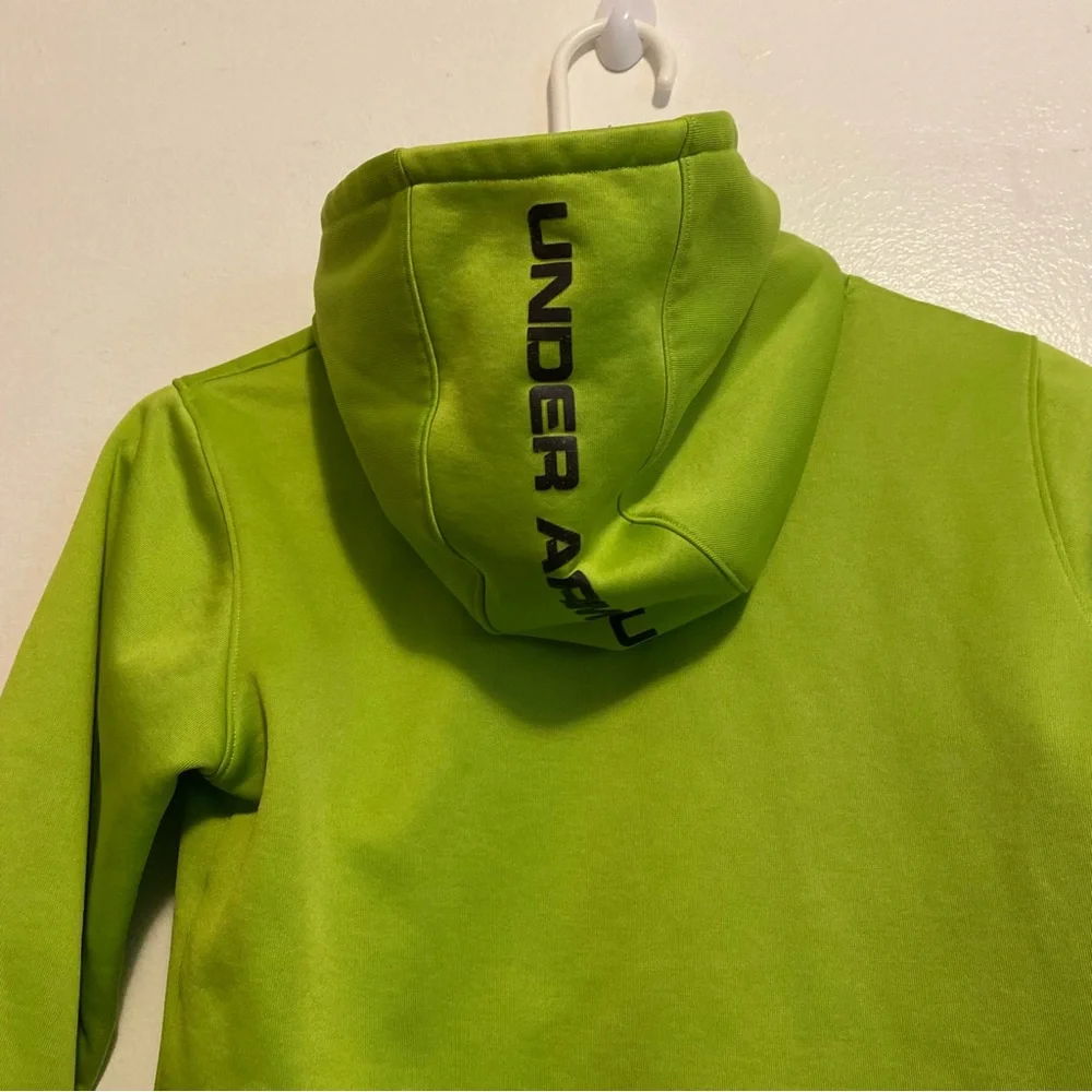 Under Armour this vibrant